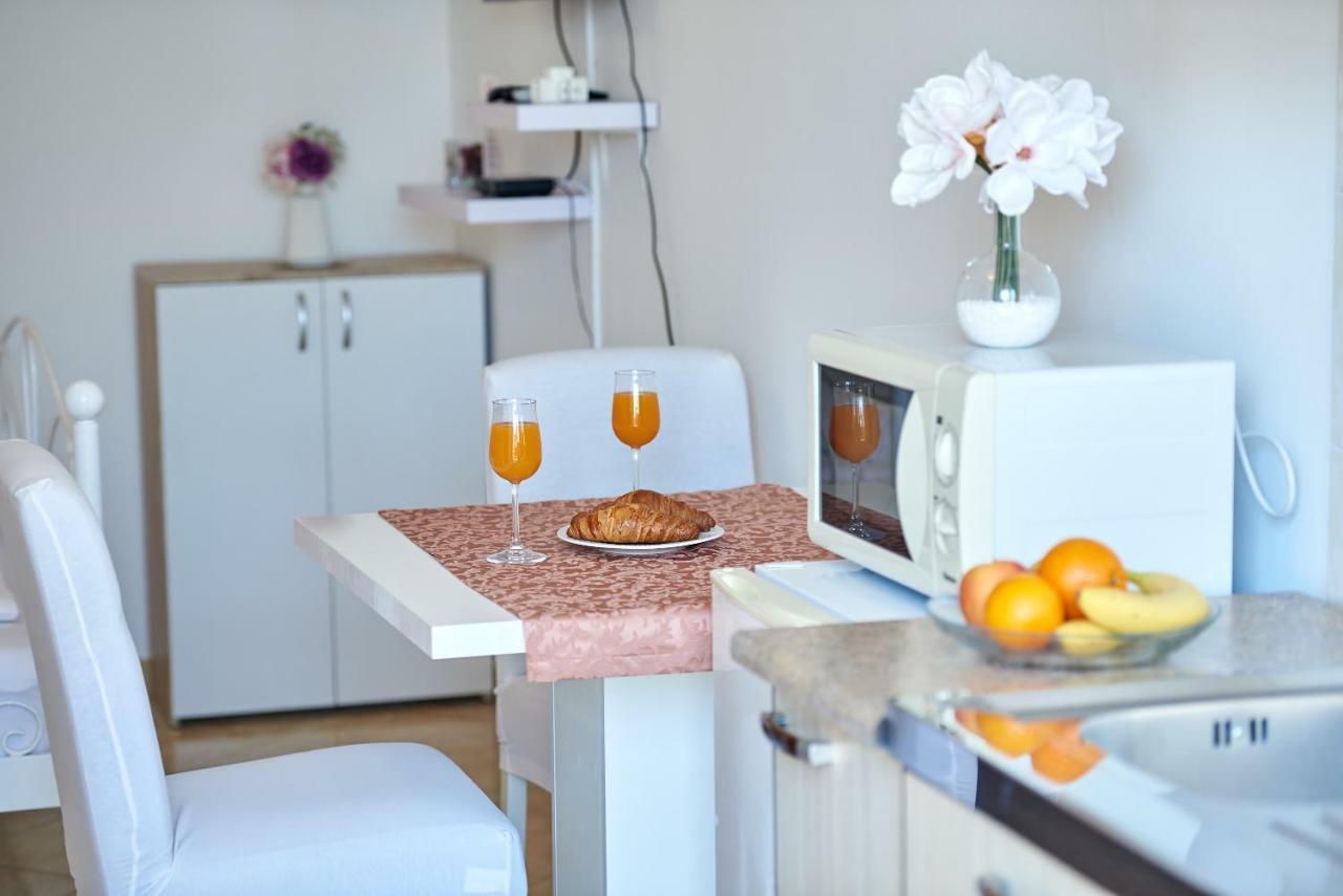 Studio Kristic, Cozy Studio With A Terrace ドゥブロブニク エクステリア 写真
