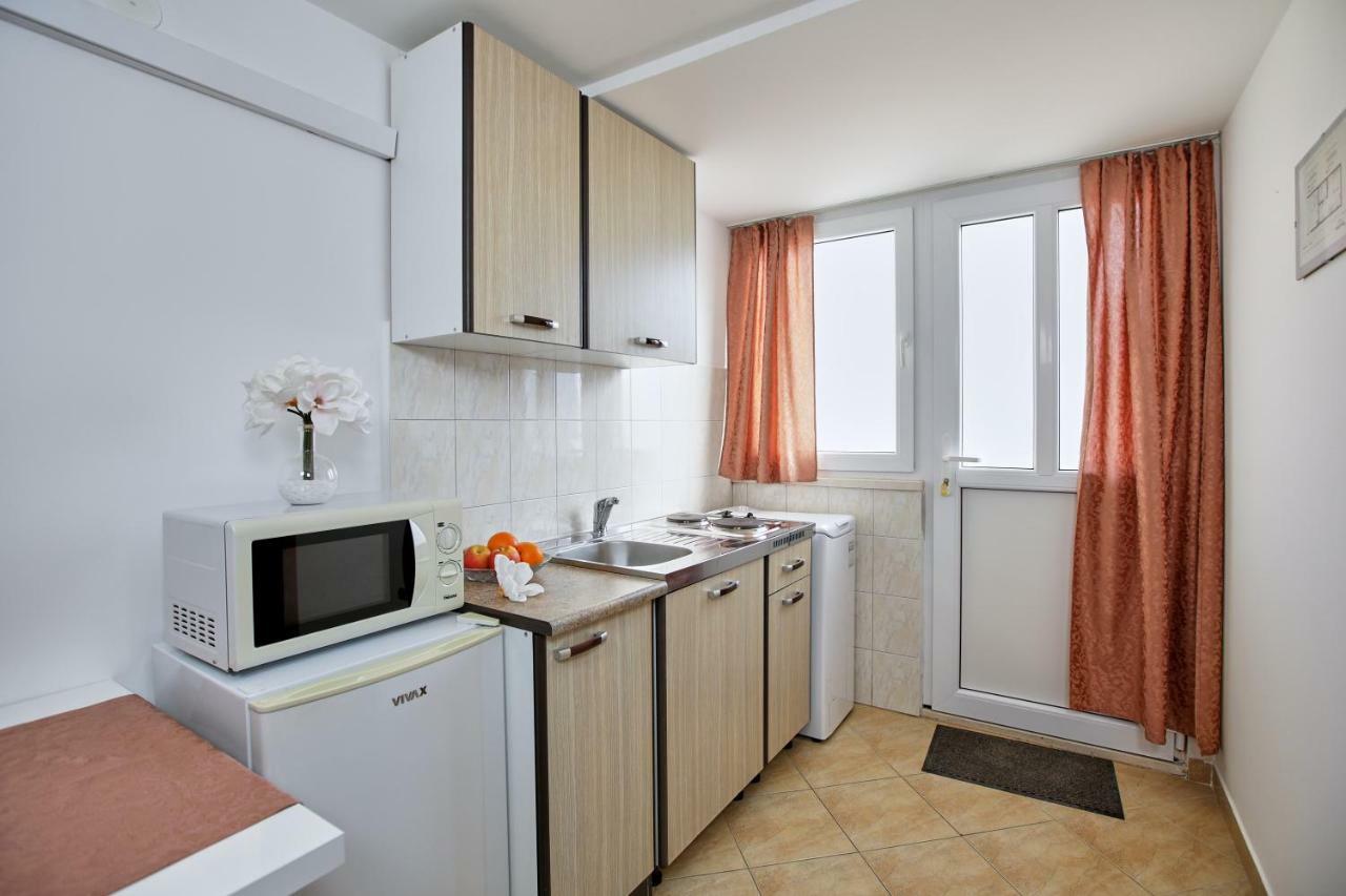 Studio Kristic, Cozy Studio With A Terrace ドゥブロブニク エクステリア 写真